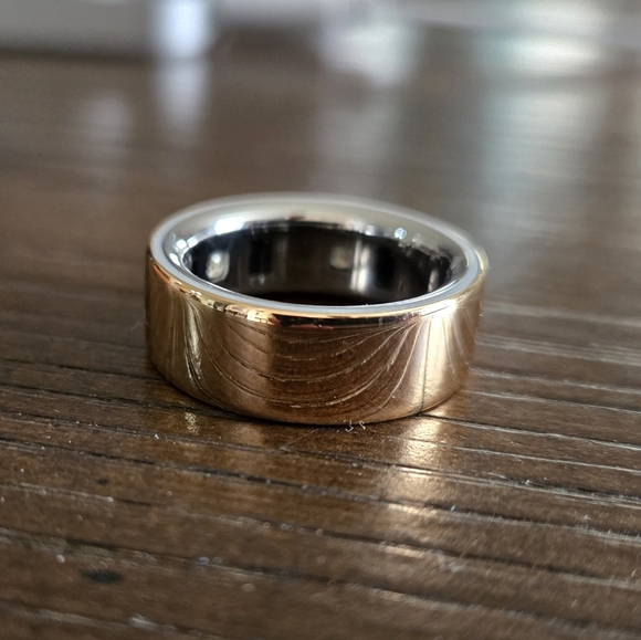 Oura Ring 4 Size 8 Rose Gold